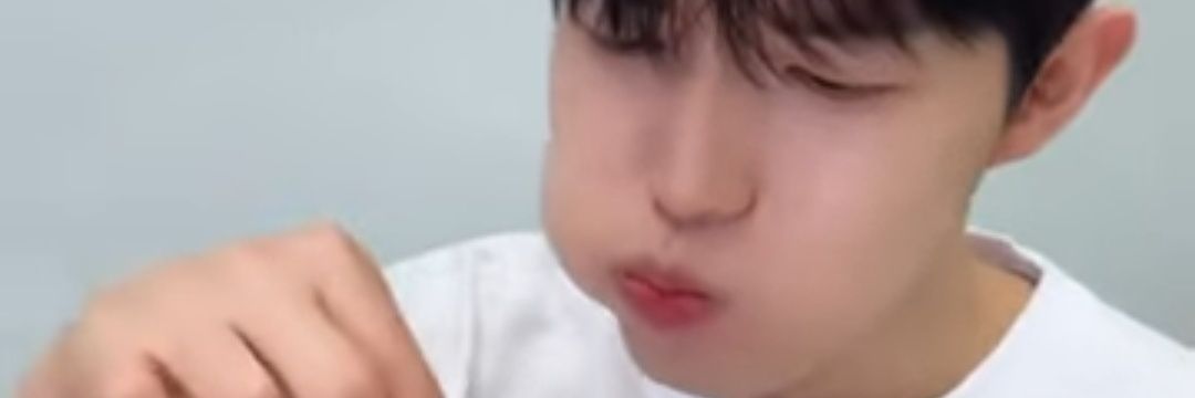 2340o's profile banner image