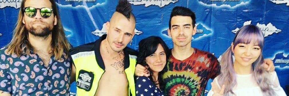 Val_JoBros's profile banner image