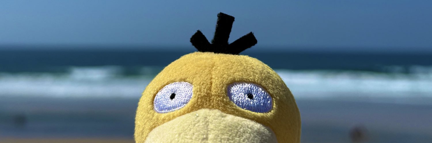 AbrilMenEs's profile banner image