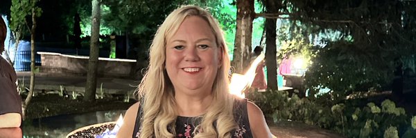 SweeneysaraSara Profile Banner