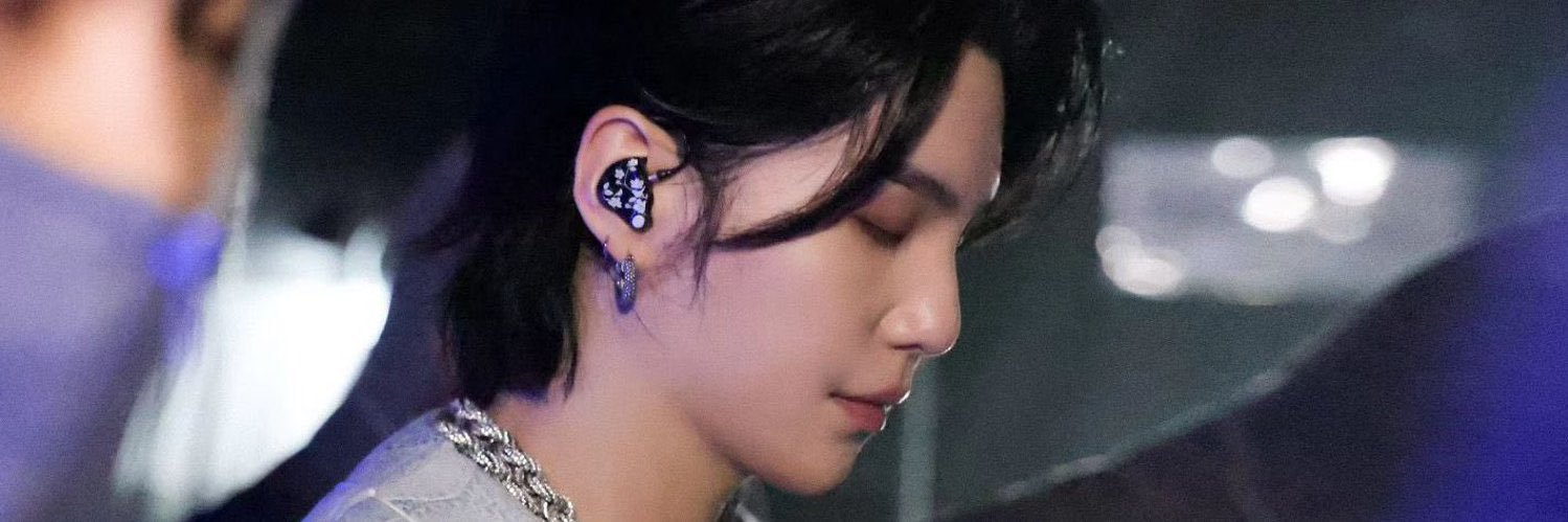 Mary⁷ 🫧 banner