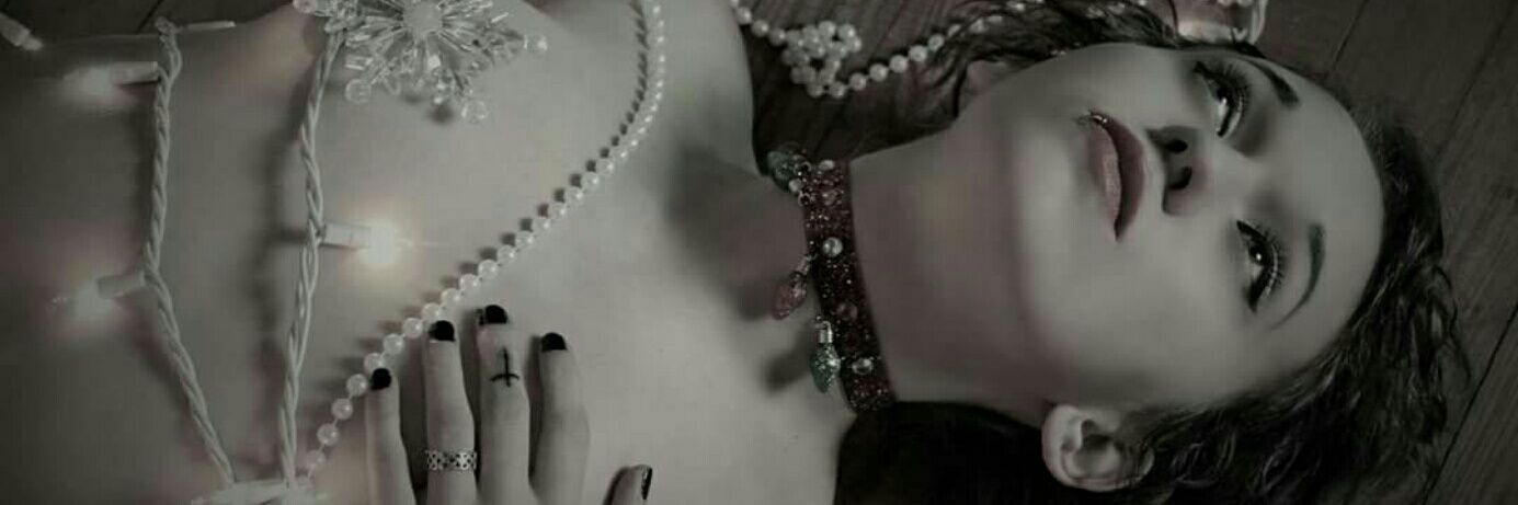 AlexisLeeModel's profile banner image