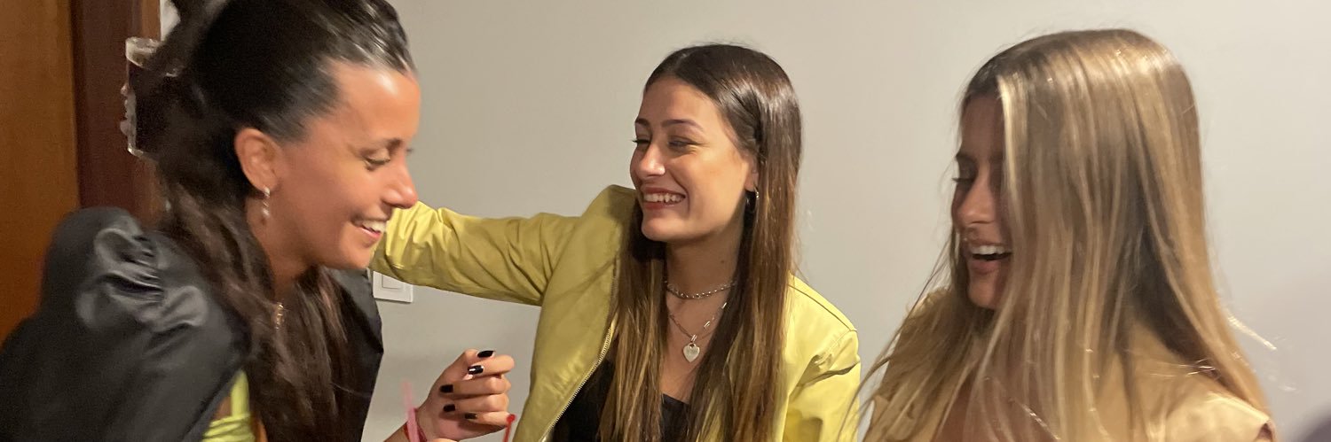 Ariadna_101's profile banner image