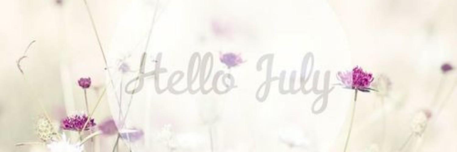 miajulii's profile banner image