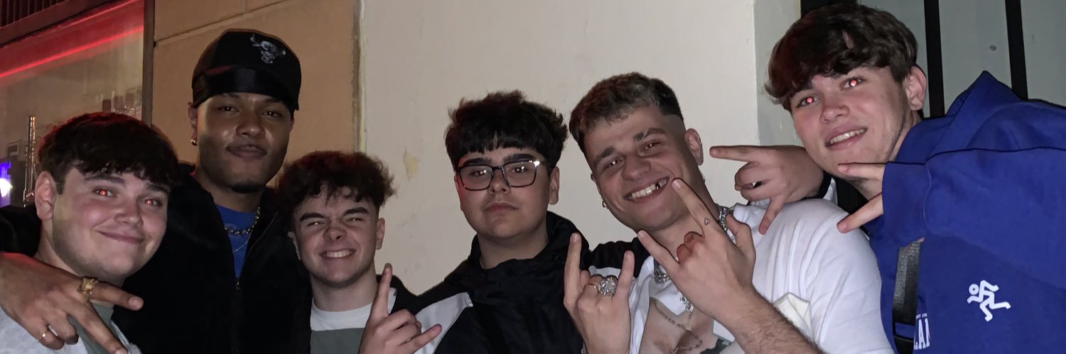 pablooo_pm🦇🦇🫨 banner