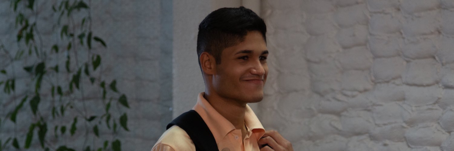 RiihS2000's profile banner image