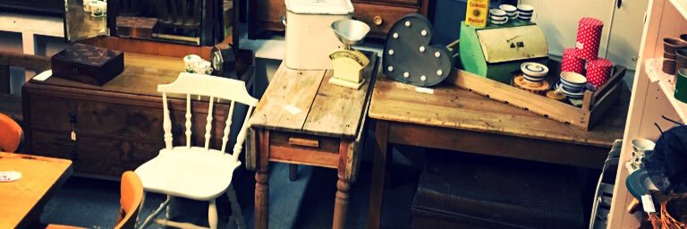 Dressingroombou's profile banner image