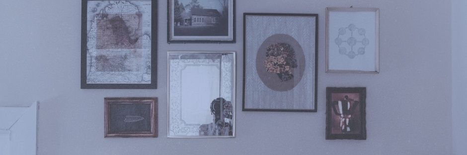 K' banner