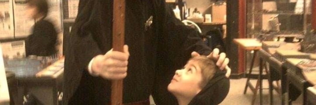 Man Skirt Paints banner