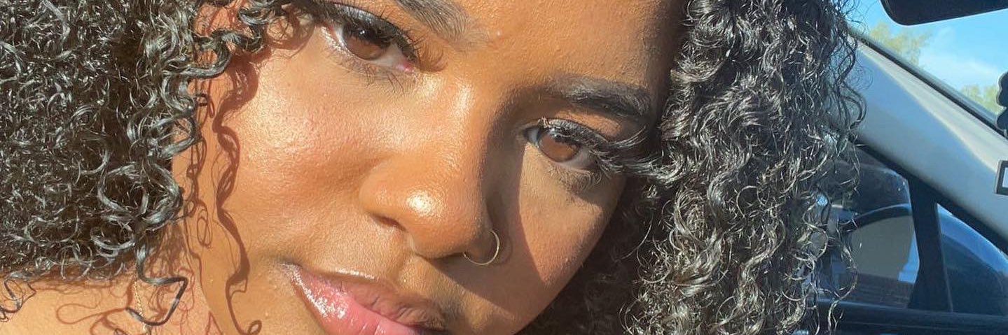 lesley__rivera's profile banner image