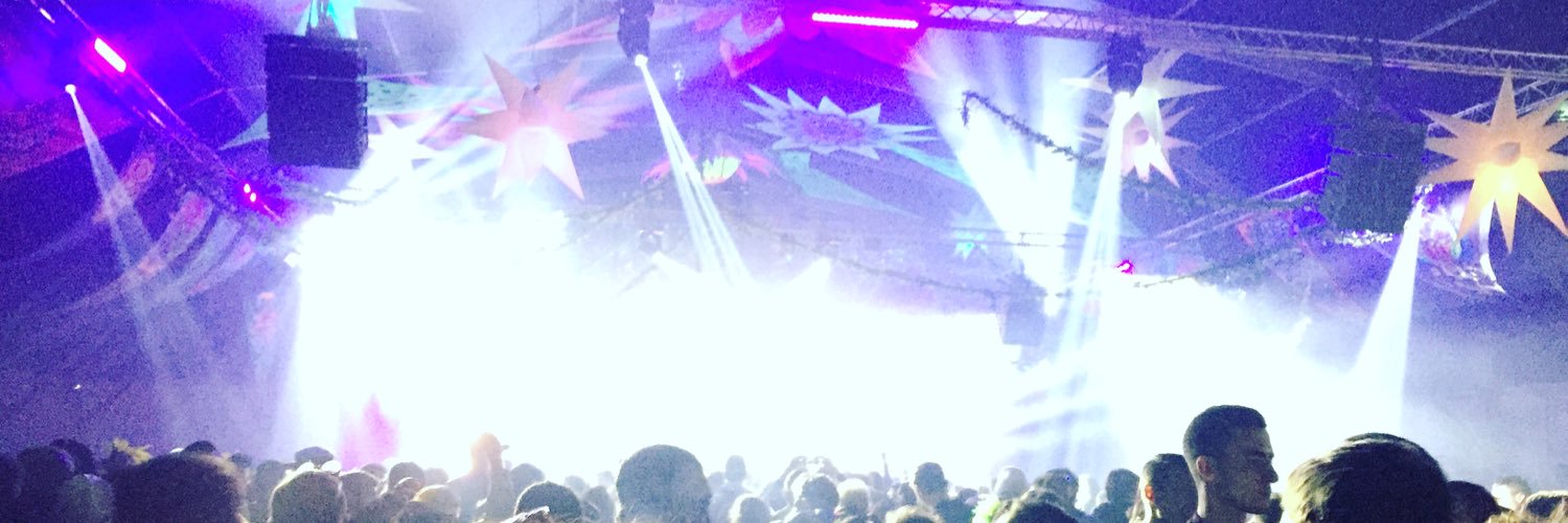 emy_brt's profile banner image