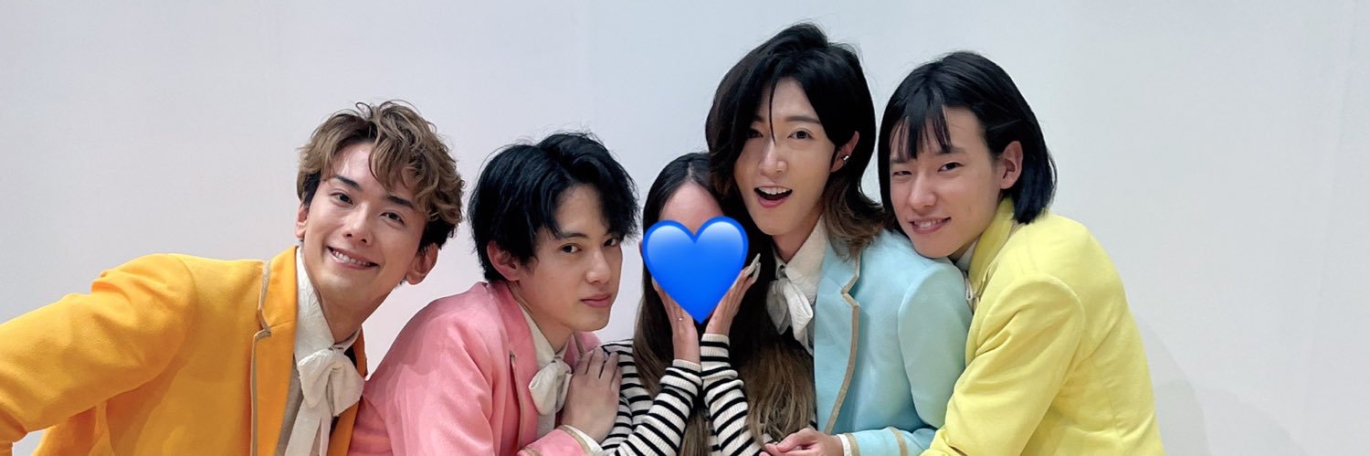 1999v_v's profile banner image