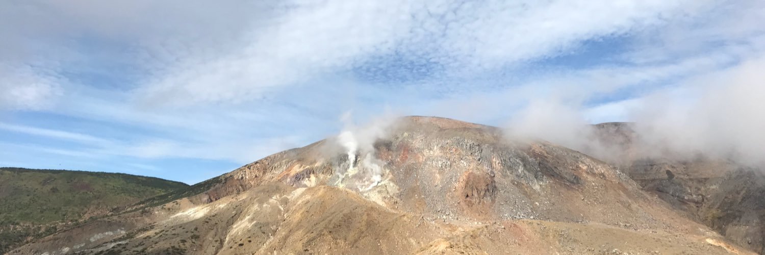 randomTouring's profile banner image