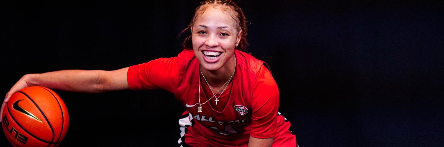 ChelleEnjoy's profile banner image