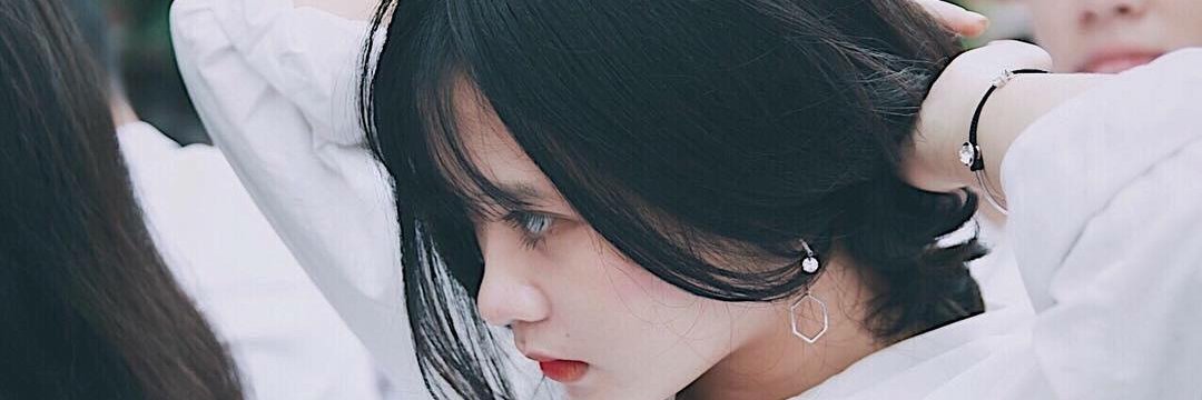 gonson_hyacinth's profile banner image