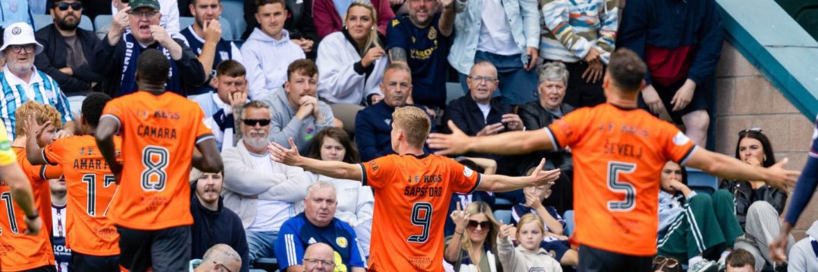 Rhys 🍊 banner