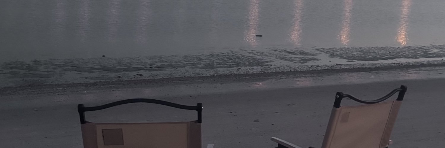 xx_q85's profile banner image