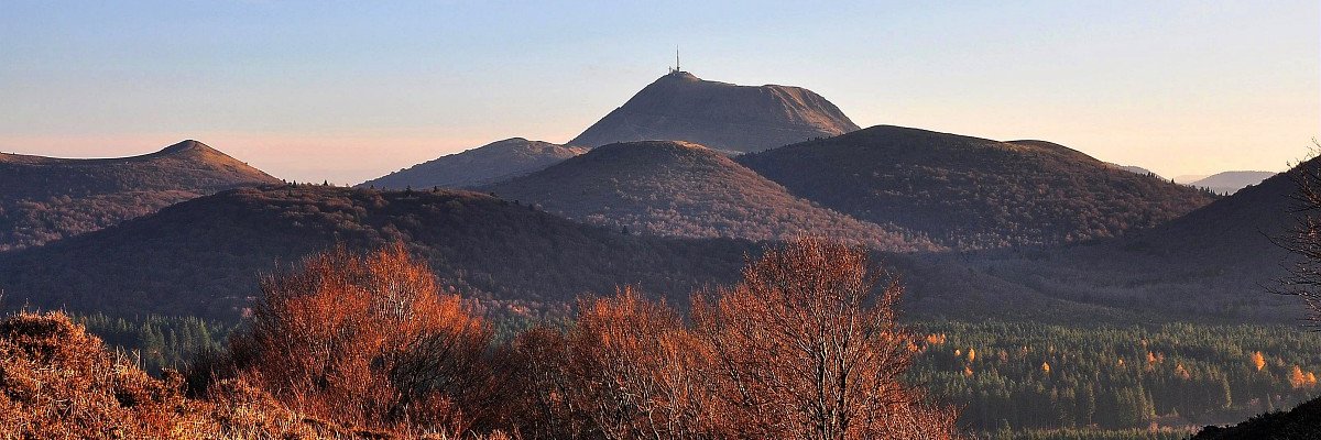 Chaîne des Puys banner