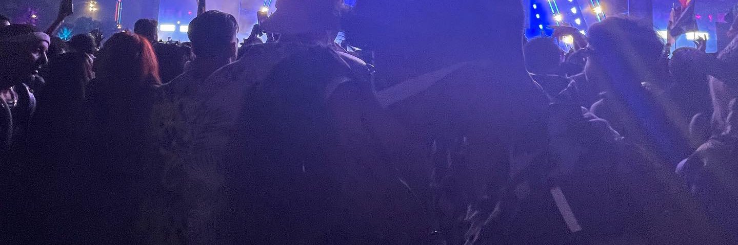 nadiaquezadaa's profile banner image
