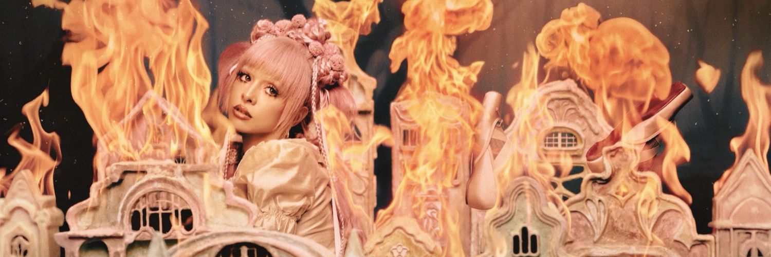 larii⚢ banner