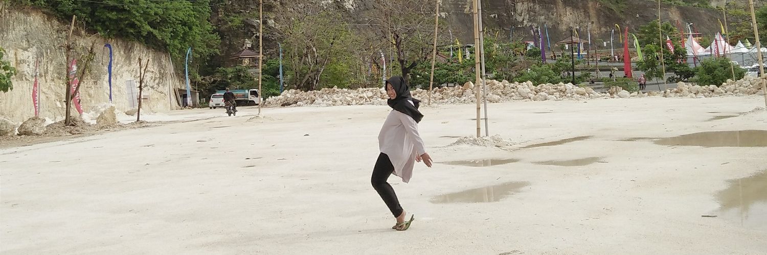 yusnaputri's profile banner image