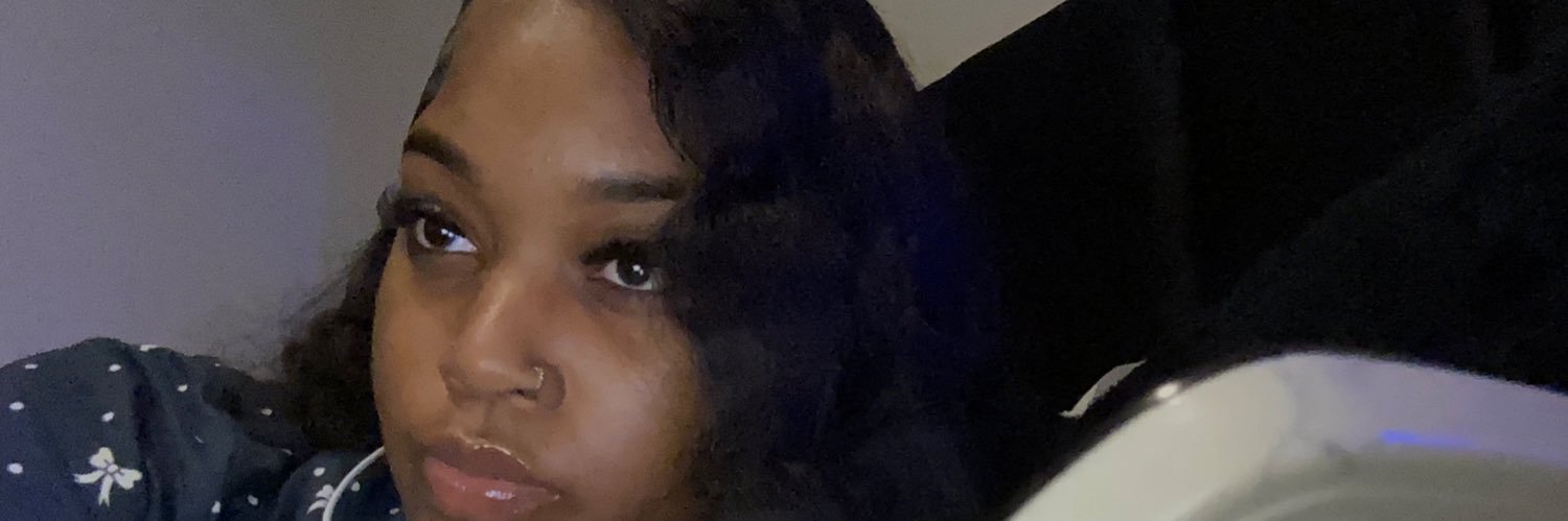 _prettygirrl_'s profile banner image