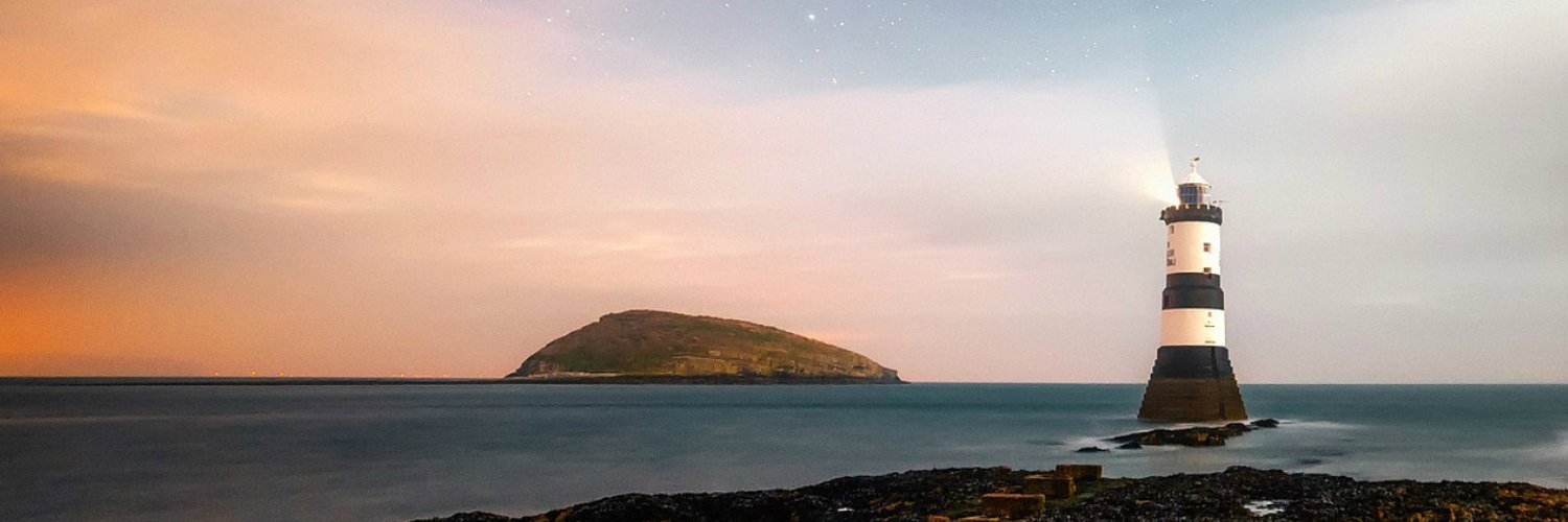 Richard Thomas / Chatbot Marketing banner