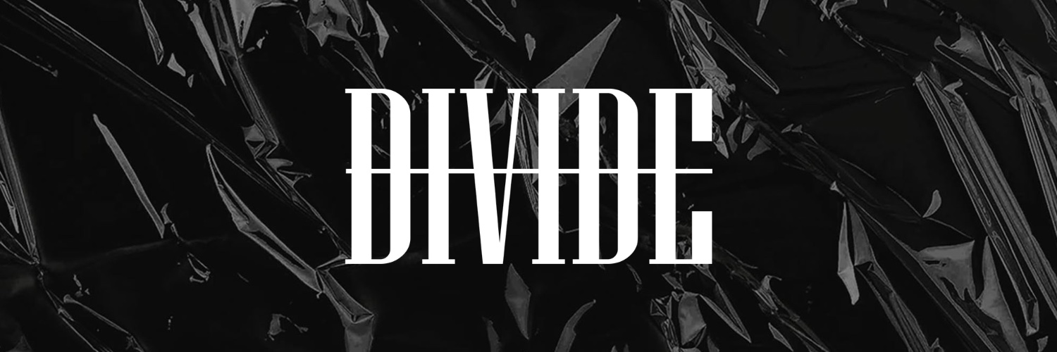 TXT DARI DIVIDE banner