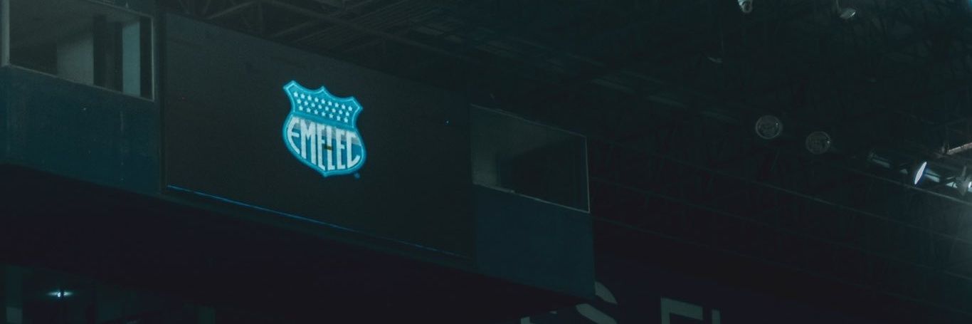 𝘽𝙀𝙉𝘾𝙃𝙊 𝙍𝙊𝙈𝘼𝙉 𝙍-𝙇. banner