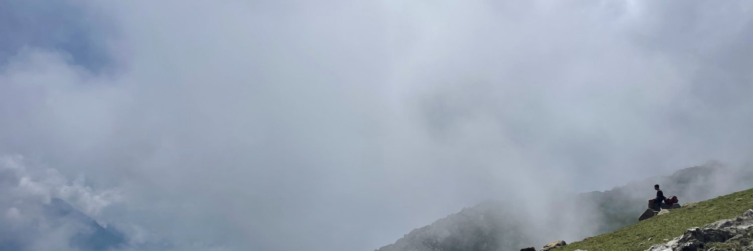 Charliee_Tran's profile banner image