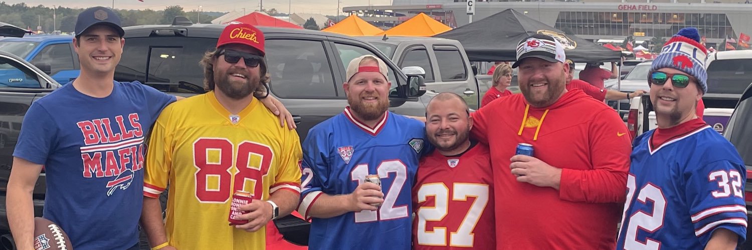 qucoatney's profile banner image