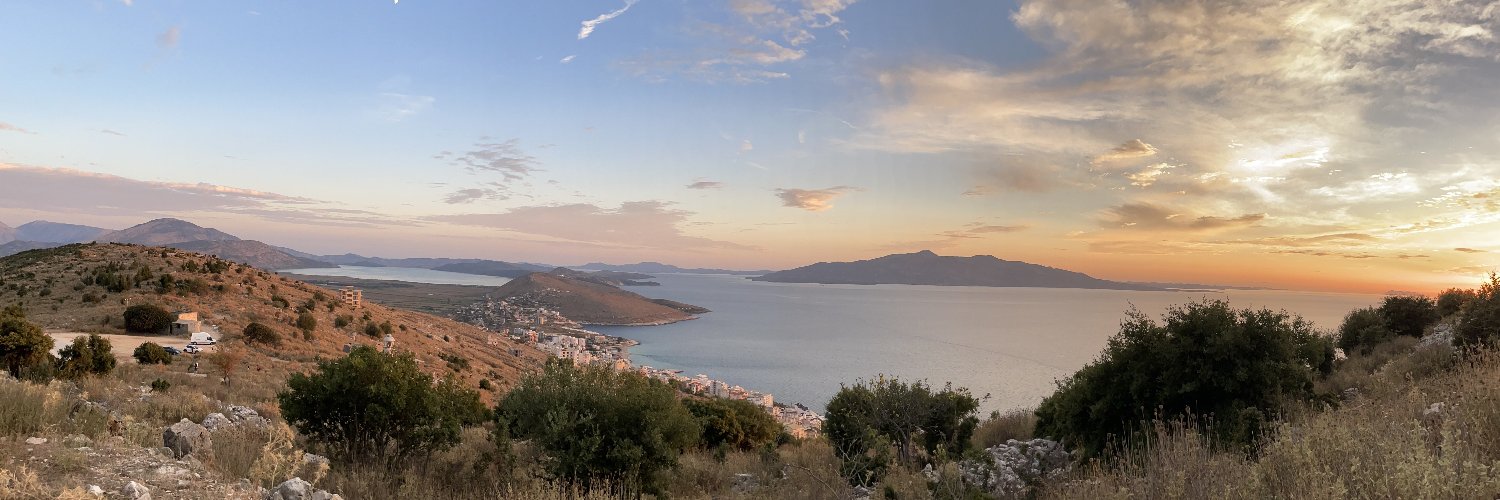 Alaina Weinheimer @scubalaina@genomic.social banner