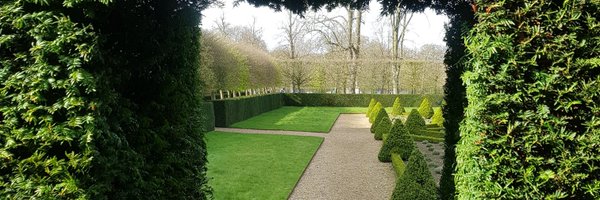 M2Roe Profile Banner