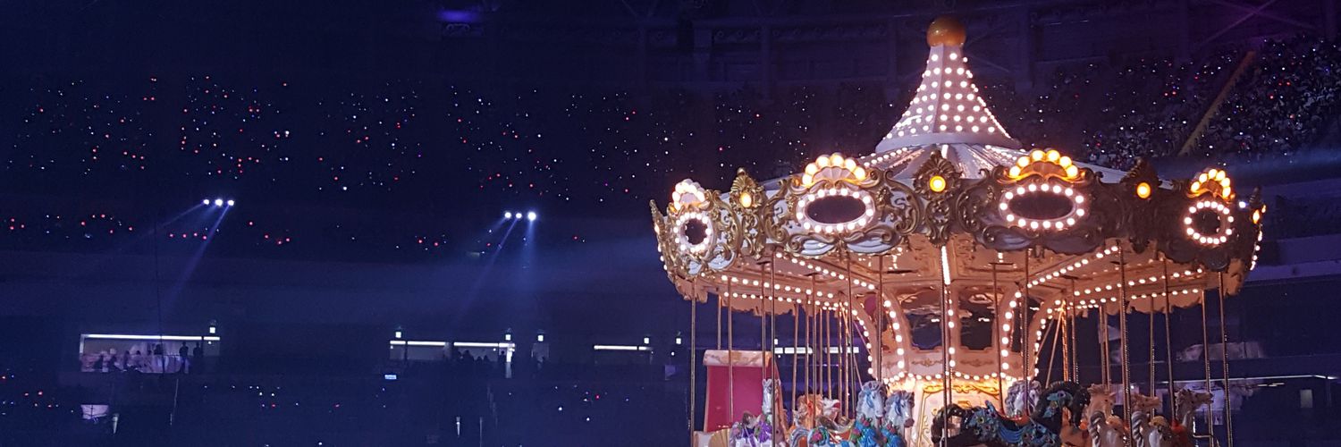 Moment_Note's profile banner image