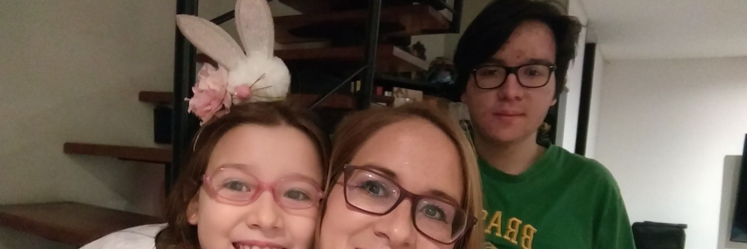 Evelinavila's profile banner image