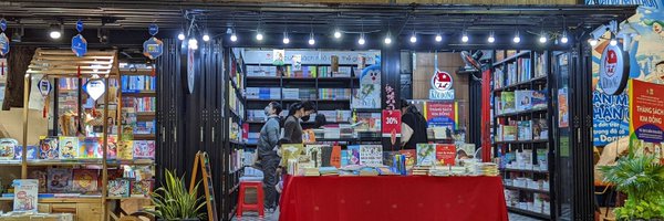 TrangMae Profile Banner