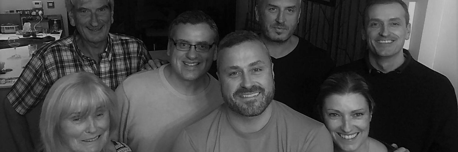 Damien Tracey banner