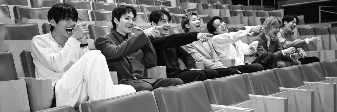 Huma⁷♪☽︎⟭⟬ banner