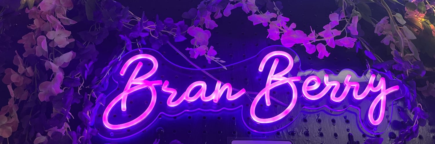 BrandyaLopez's profile banner image