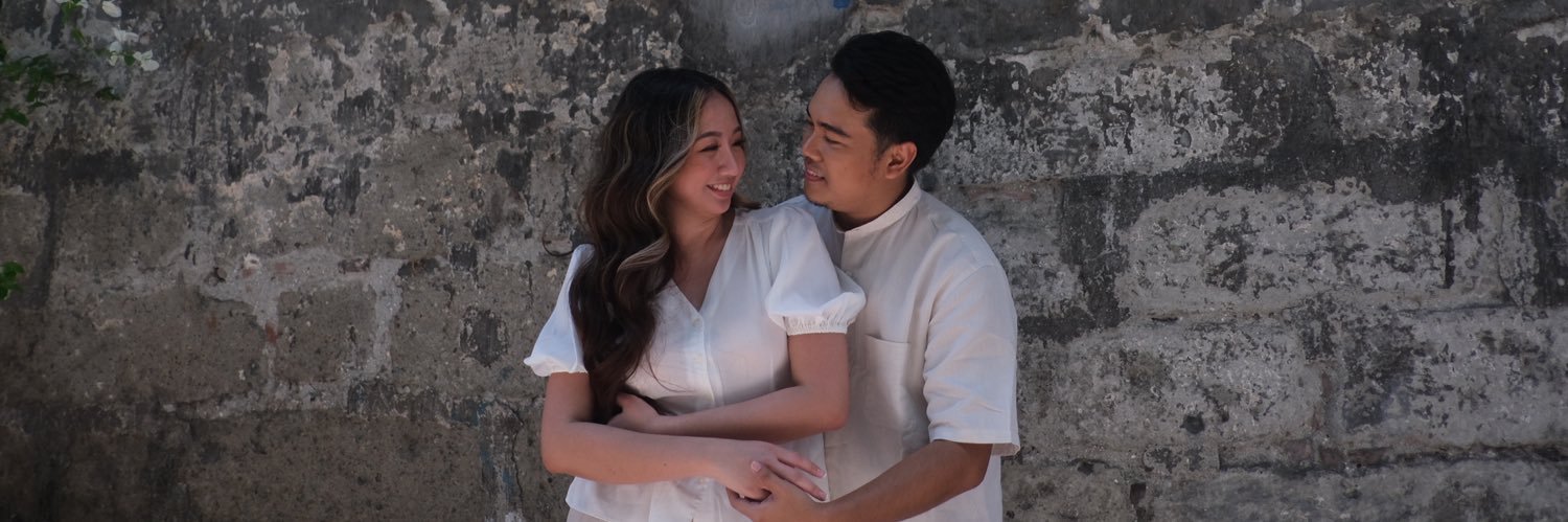 aly banner