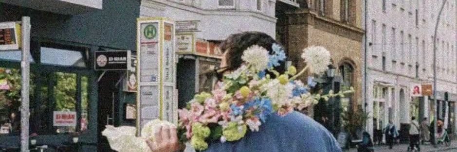 gabi |-/🪩 banner
