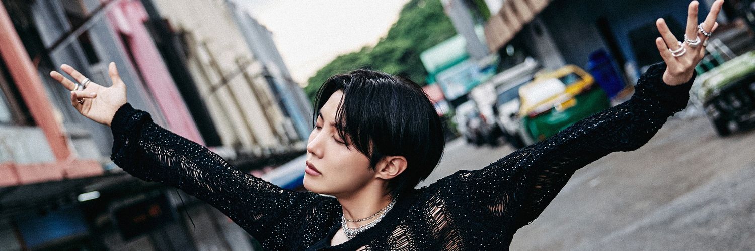 kim04110218's profile banner image