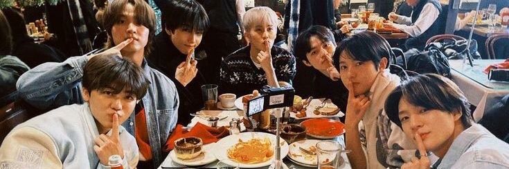 des 냥🐰 banner