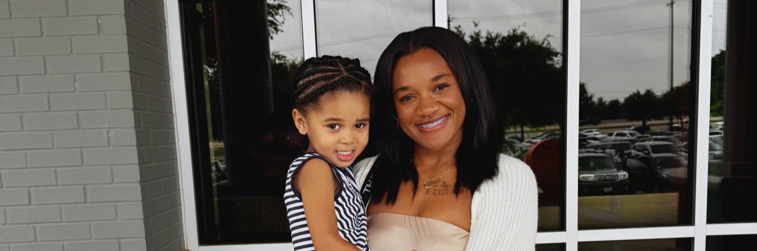 Camillethomas_1's profile banner image