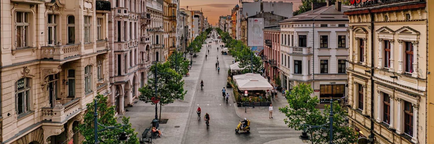 Adam Pustelnik banner