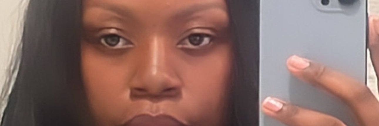 xlaurei's profile banner image