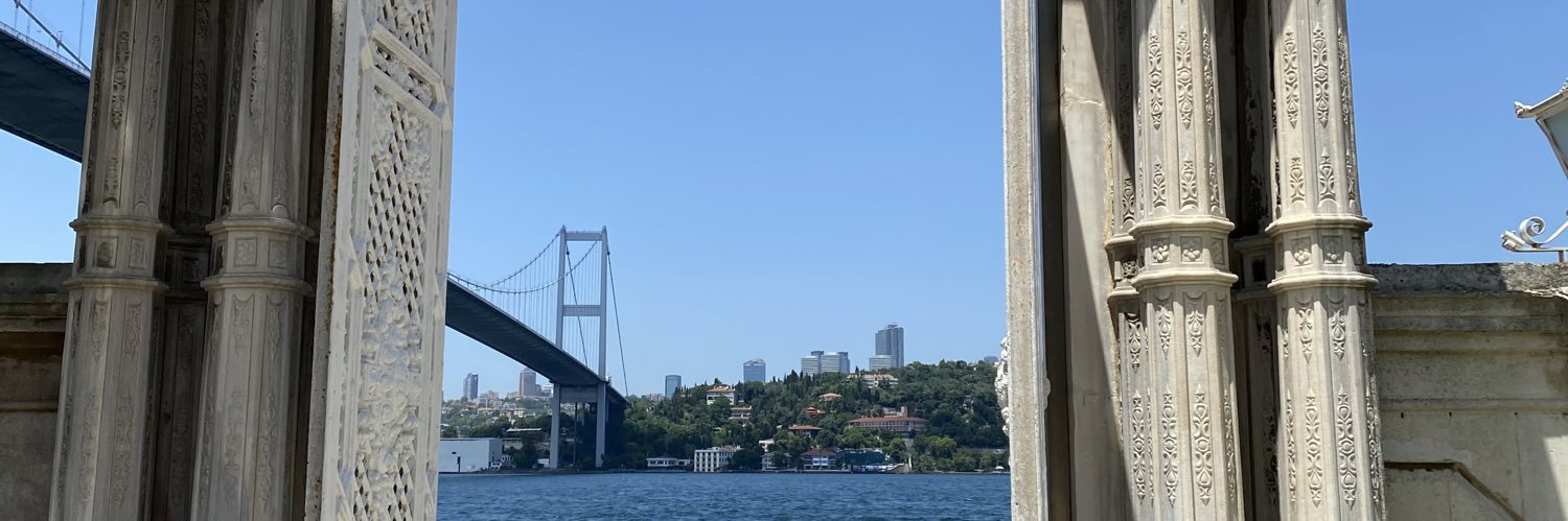 Pırıl Özçelik's banner