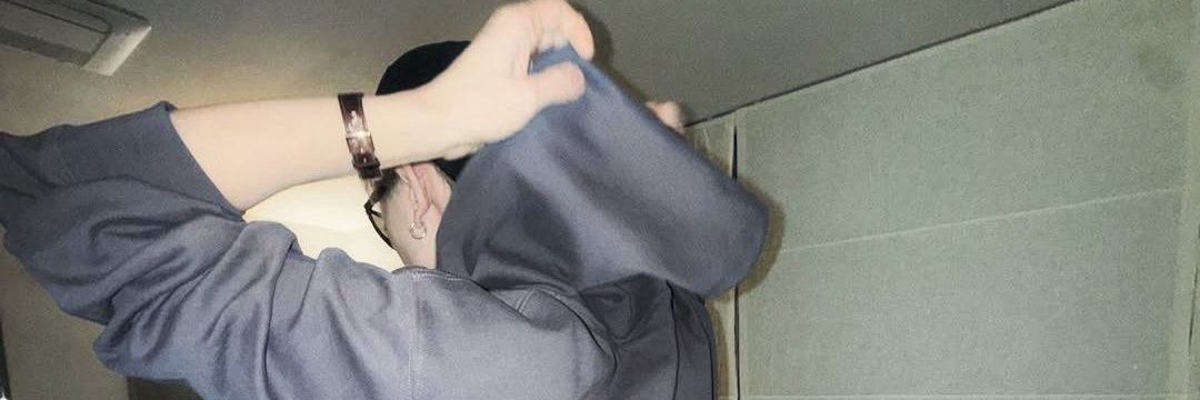 kseeung's profile banner image