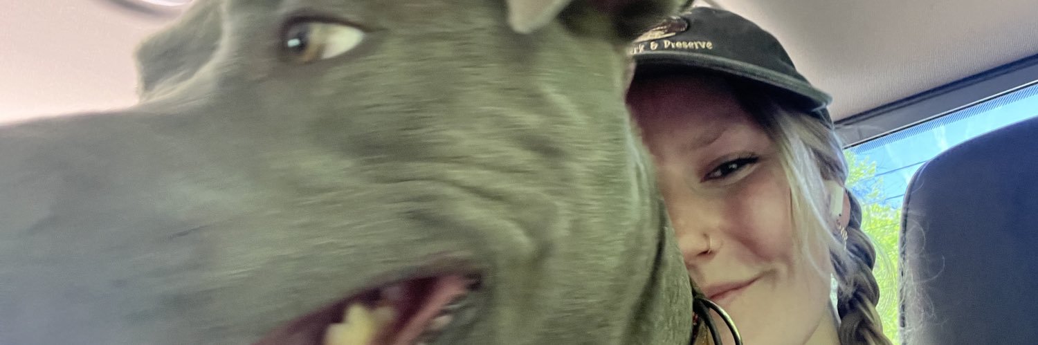 makennamedlin's profile banner image