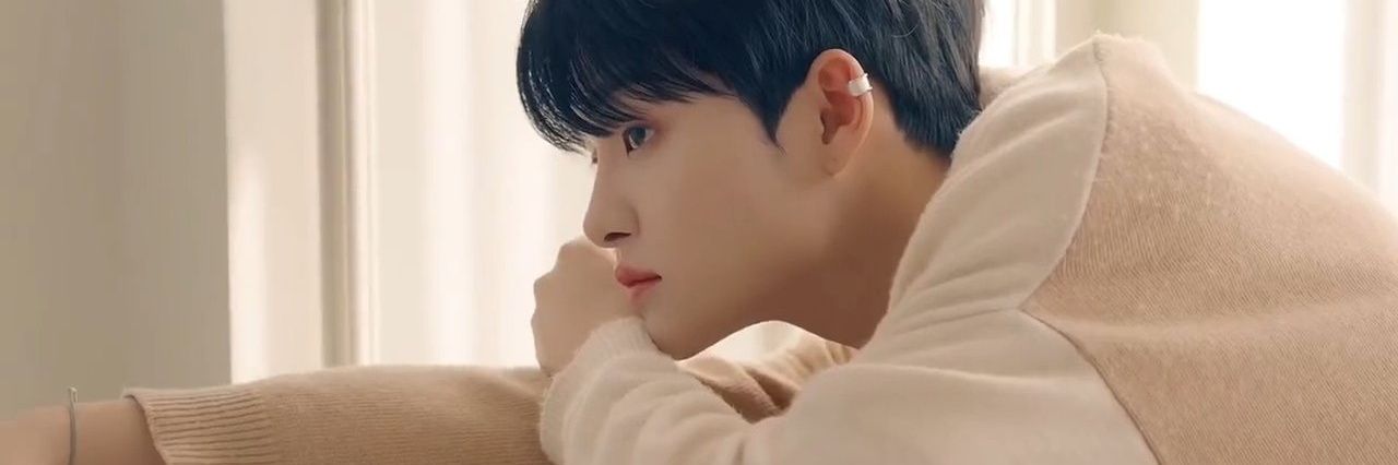 emjaybie's profile banner image